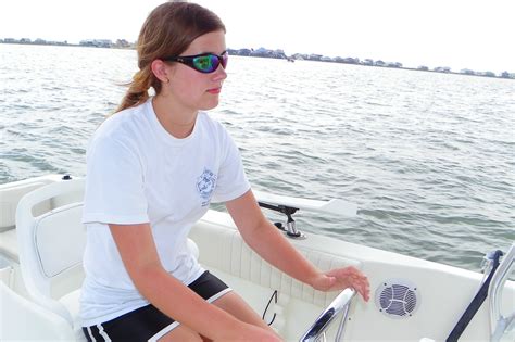 topless fishing|Post the best picture of your lady on your boat.